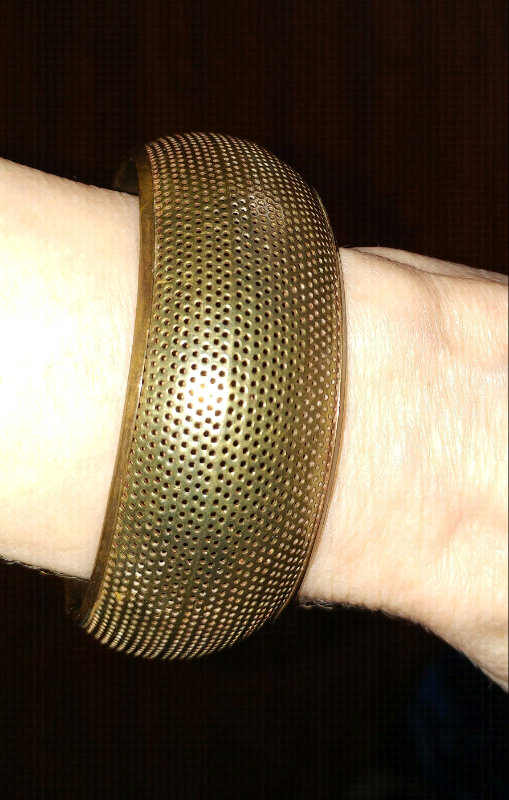 9  bracelets différents  in Garage Sales in City of Montréal - Image 5