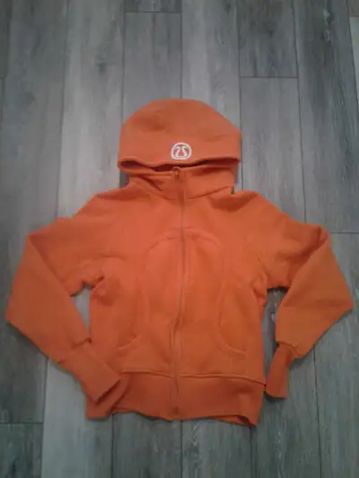 Very beautiful and warm women lululemon hoodie size 6, View more