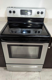Frigidaire Electric Range (Stove with Oven)