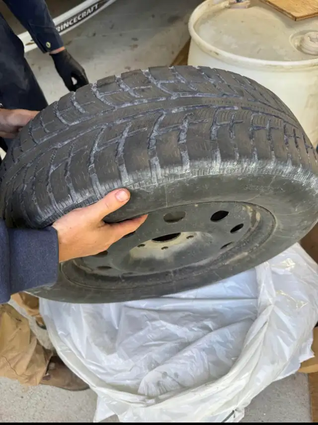 BFGOODRICH winter tires with rims 225/65r17 in Tires & Rims in Oshawa / Durham Region - Image 6