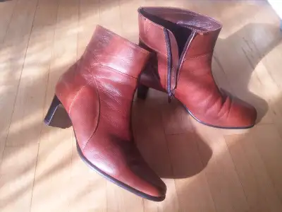 Stylish Leather Boots (Women's Ankle), View more