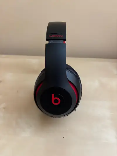 Beats Studio Wireless Headphones – Red/Black, View more