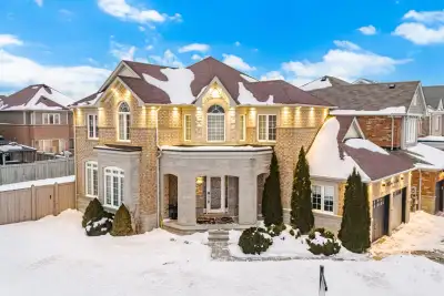 Beautifully upgraded 2-storey detached home corner lot with parking for up to 4 vehicles. This home...