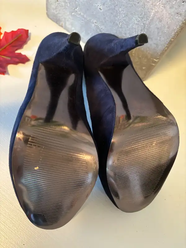 Women's Shoes - Size 7 in Women's - Shoes in City of Toronto - Image 6