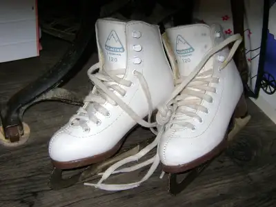 Patin à glace, View more