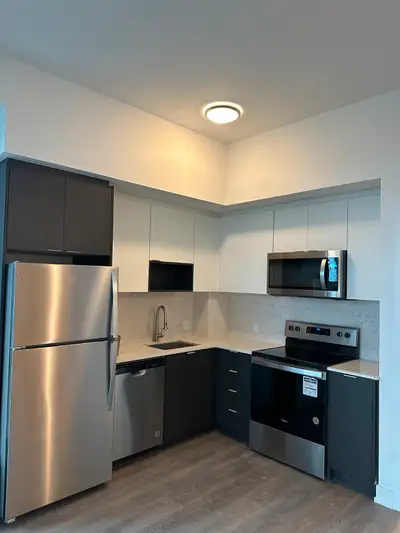 The KEYSTONE BY KANEFF is located near Highway 401/403, the upcoming LRT, grocery stores, places of...