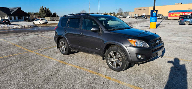 2011 Toyota Rav4 AWD 2nd Owner in Cars & Trucks in Oshawa / Durham Region - Image 2