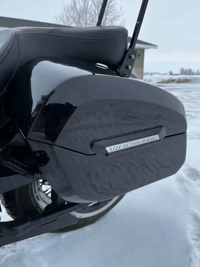 2020 Harley Davidson FXST in Street, Cruisers & Choppers in Saskatoon - Image 11