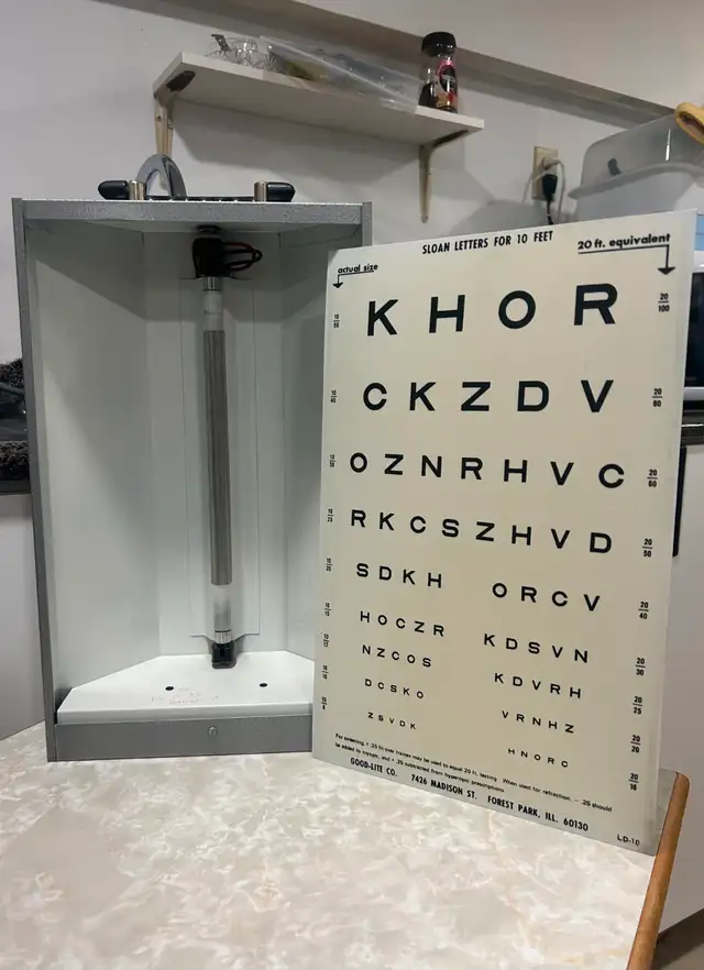 Good-Lite Visual Acuity Chart, Translucent Model A63351296848003121
