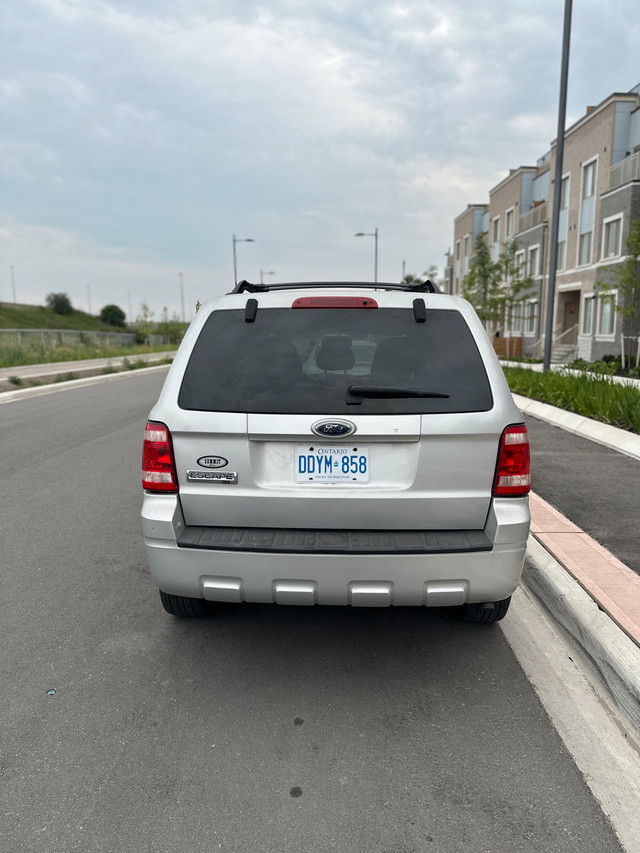 2009 ford escape available for sale  in Cars & Trucks in City of Toronto - Image 4