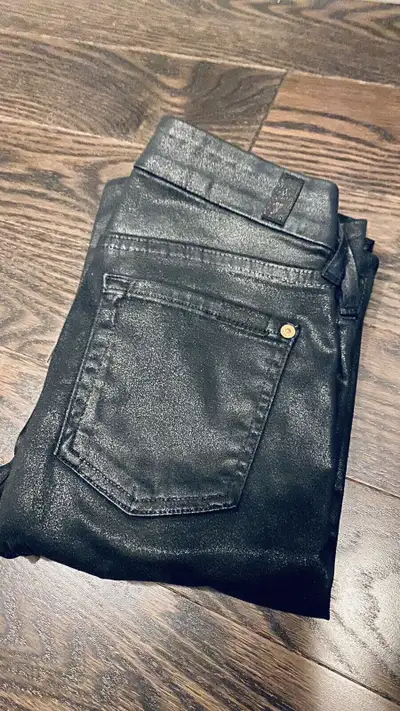 7 For all Mankind jeans ladies size 25, View more