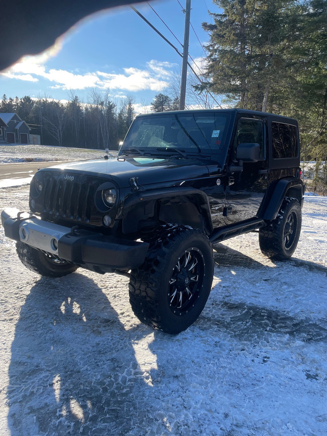 2015 jeep wrangler  in Cars & Trucks in Miramichi - Image 3