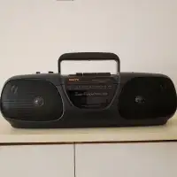 Sanyo Portable Cassette Player Boombox