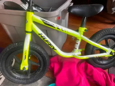 Huffy Lil Cruiser Balance Bike (neon yellow), View more