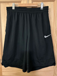 NEW Nike Large Black Shorts Men’s