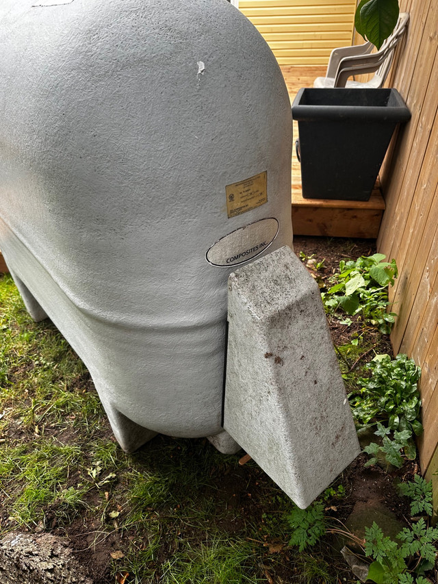 Fiberglass Oil Tank 910 L in Heating, Cooling & Air in Charlottetown - Image 4