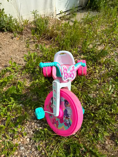 Minnie Mouse 15” Big Wheel Cruiser, View more