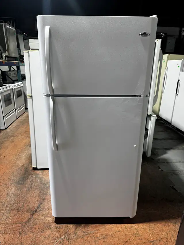 Réfrigérateur 30po Blanc | KATR1816MW6 - Kelvinator *** USAGÉ ** in Refrigerators in Laval / North Shore - Image 2