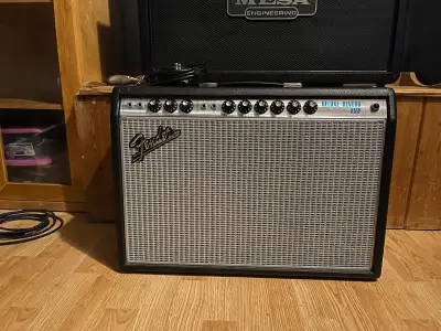 Fender 68’ Custom Deluxe Reverb Amp, View more
