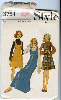 Style 3754 Woman's petite Jumper and Blouse - from 1972