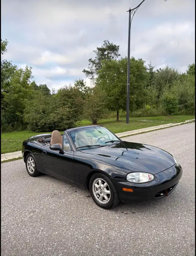 1999 Mazda Miata 
