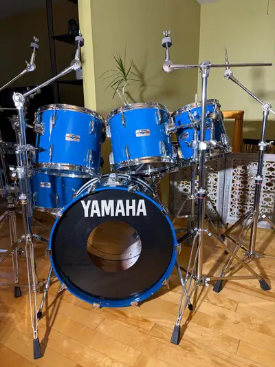 Yamaha Tour Custom drum kit & hardware, View more