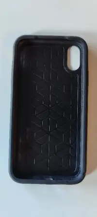 iPhone Xr case | Otterbox | Symmetry series