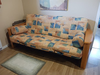 Divan lit en futon au design moderne