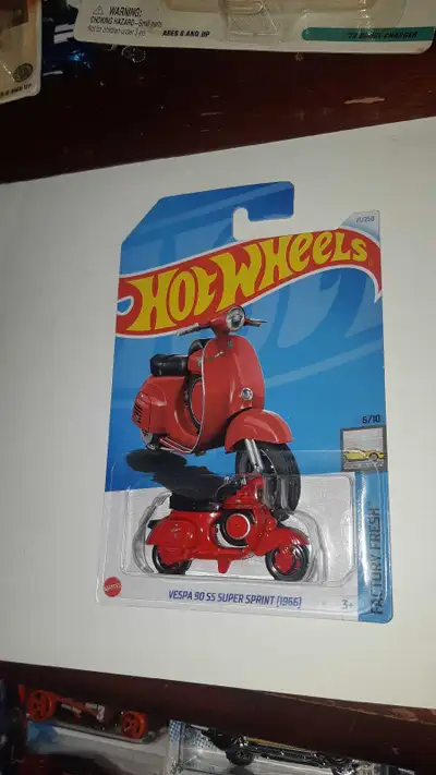 1966 Vespa 90 SS Super Sprint Hot Wheels Factory Fresh 2024, View more
