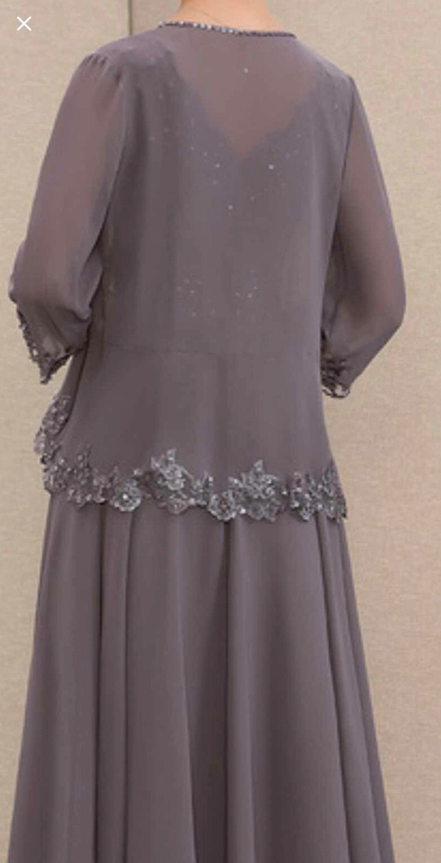  Dress/Gown-Custom made-Never Worn in Women's - Dresses & Skirts in Calgary - Image 2