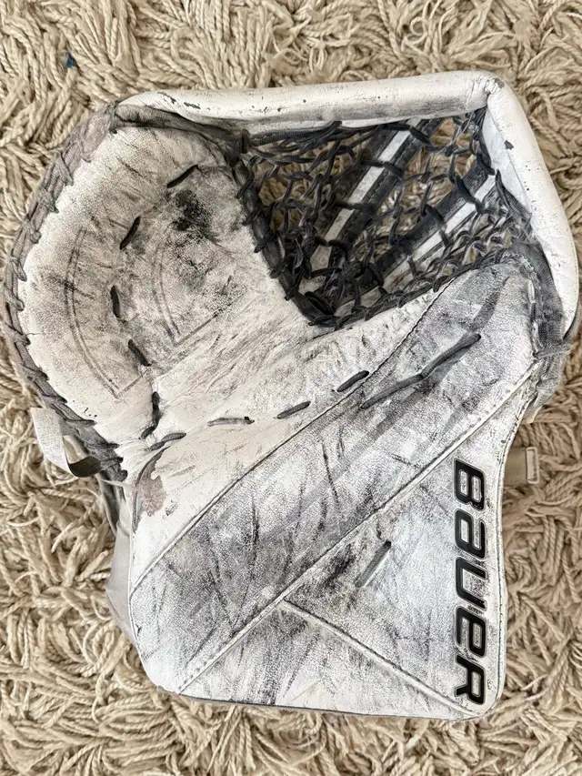 Bauer Goalie Glove & Blocker – Intermediate – Used in Hockey in Oakville / Halton Region - Image 3