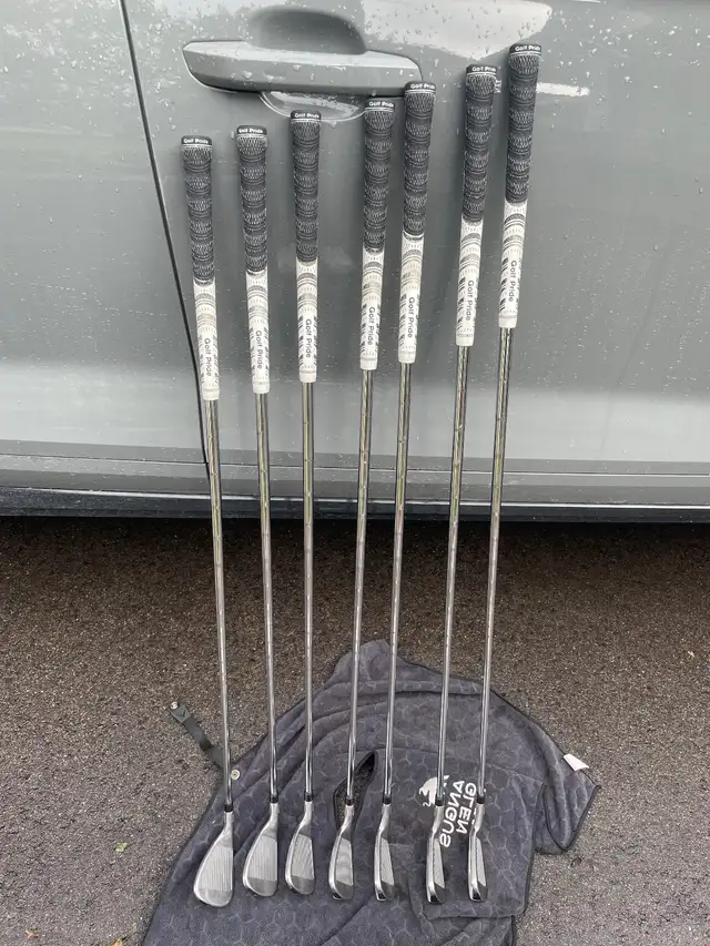 Taylormade Stealth Irons 5-PW, AW RH Steel Shaft (Regular) in Golf in City of Toronto - Image 4