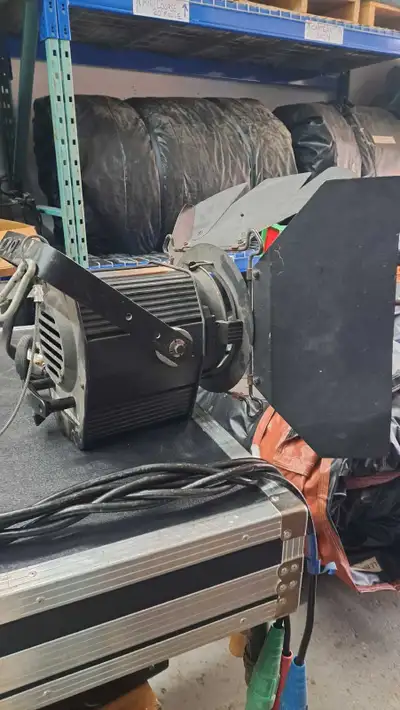 projecteur de scène fresnel, View more