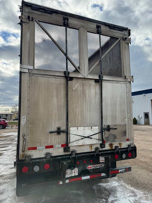 2019 Manac chip trailer in Heavy Equipment in Saint John - Image 4