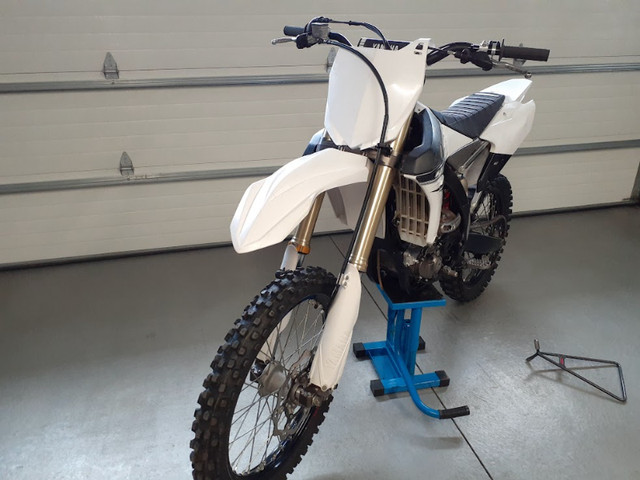 2014 YZ250F in Dirt Bikes & Motocross in Edmonton - Image 3