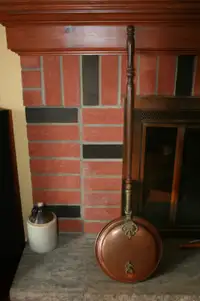 Large vintage  solid copper bed pan warmer