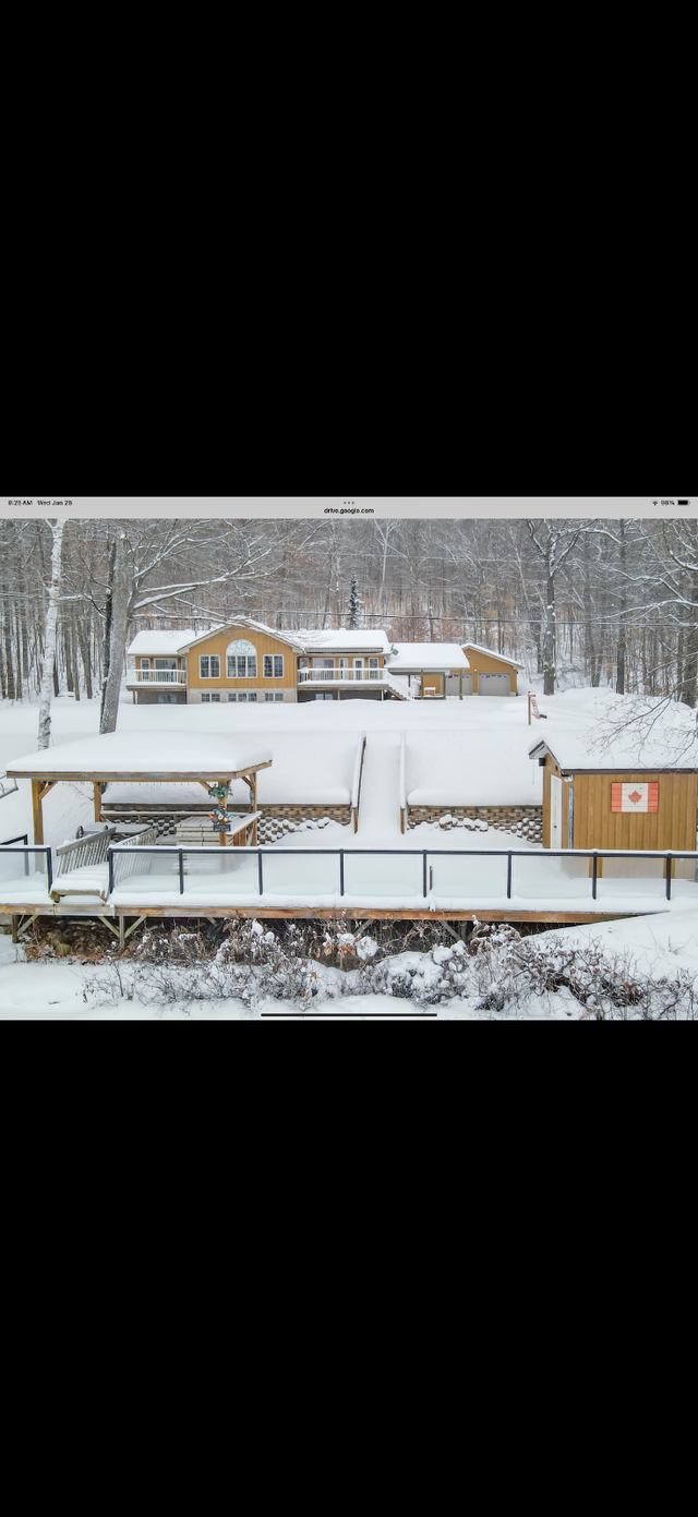 House for Sale on Kamaniskeg Lake, photo 3 of 4