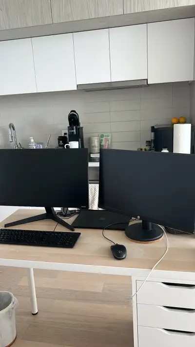 Monitors & keyboard❗️Must pick up July 26-29❗️, View more
