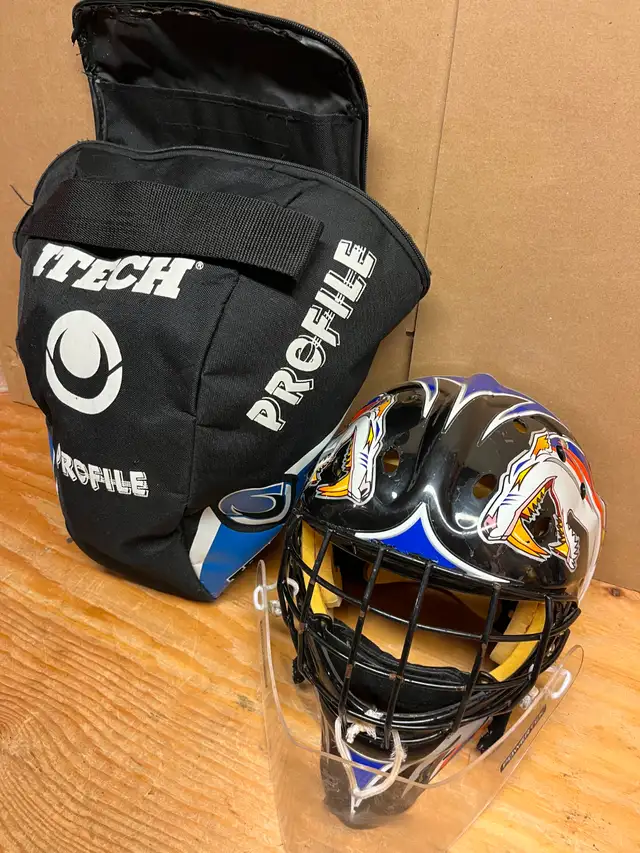 Goalie Equipment in Hockey in Oakville / Halton Region - Image 9