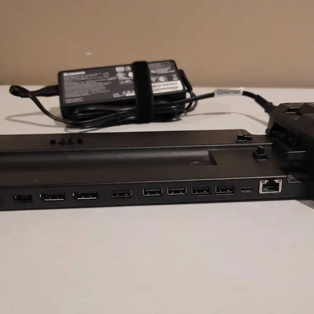 Lenovo Pro Docking Station in Laptop Accessories in Cambridge - Image 4