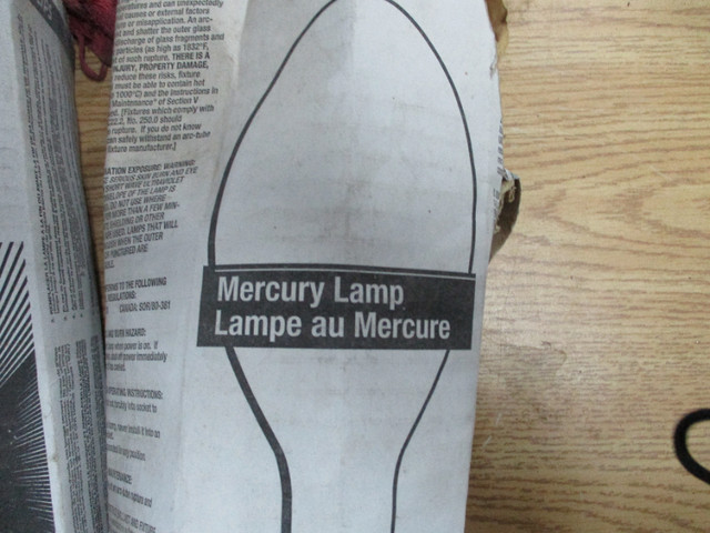 lot de 6 lumiere= 400w mercury +     400w halogene dans Autres équipements commerciaux et industriels  à Saint-Hyacinthe - Image 4