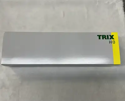 Trix H0 22225- Class 42 Heavy Steam Freight Locomotive, View more