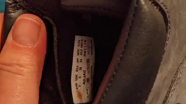 Black Timberland High Tops in Men's Shoes in Mississauga / Peel Region - Image 5