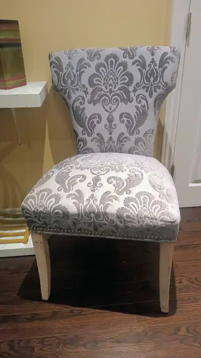 Set of 2 Classic Upholstered Accent / Lounge Chairs, View more