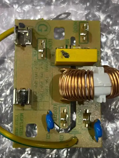 Parts number 5304509452 micro onde noise filter pour frigidaire