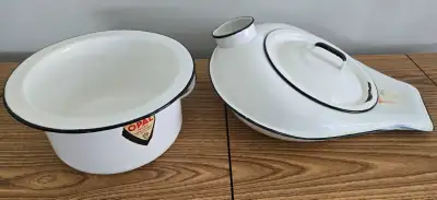 VINTAGE GSW OPAL ENAMEL WARE MADE IN CANADA BY GENERAL STEELES Circa 1930's "Medical Collector Piece...