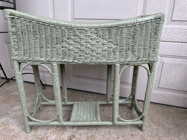 $95., Vintage / Antique Wicker Plant Stand in Tate Olive colour in Arts & Collectibles in Norfolk County