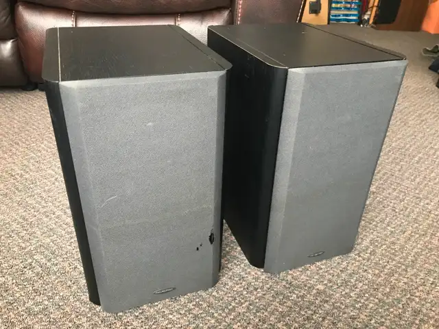 Celestion F15 Bookshelf Speakers in Speakers in Ottawa - Image 2
