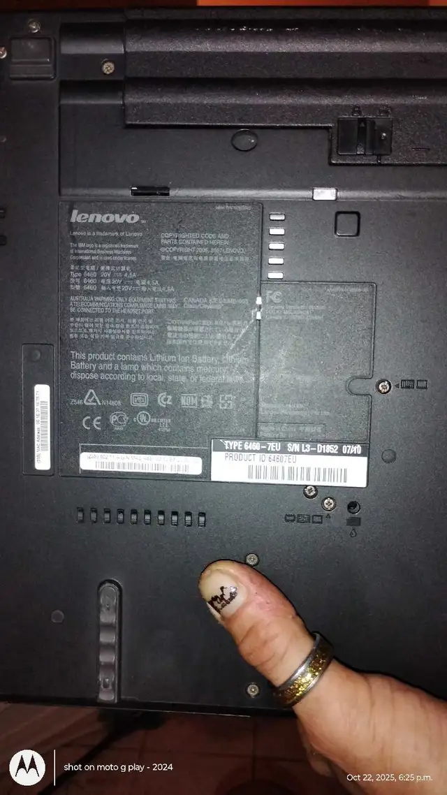 lenovo thinkpad T61 in Laptops in Ottawa - Image 5