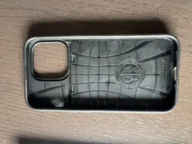 spigen iphone 13 pro case with card slot in General Electronics in Mississauga / Peel Region - Image 3